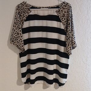 MISSLOOK Black and White Striped Top with Leopard Sleeves EUC Size 2XL
